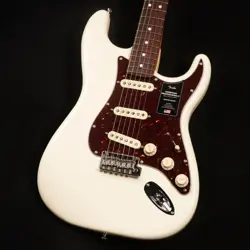 FENDER AMERICAN PROFESSIONAL II STRATOCASTER OLYMPIC WHITE ROSEWOOD S N:US240024