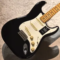 FENDER PLAYER II STRATOCASTER MAPLE FINGERBOARD BLACK #MXS24033014 3.60KG