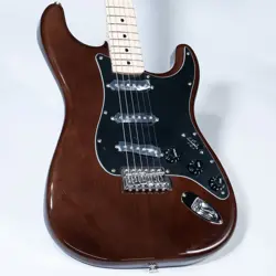 FENDER FSR  JAPAN TRADITIONAL 70S STRATOCASTER WALNUT