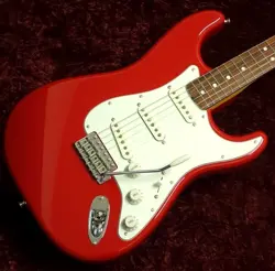 FENDER FSR TRADITIONAL II LATE 60S STRATOCASTER RW DAKOTA RED ELECTRIC GUITAR