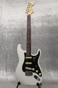 FENDER AMERICAN PERFORMER STRATOCASTER ROSEWOOD FINGERBOARD ARCTIC WHITE  STORE