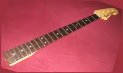 FENDER PRECISION MAPLE