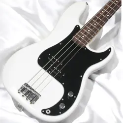 USED FENDER PLAYER II PRECISION BASS, ROSEWOOD FRETBOARD, POLAR WHITE