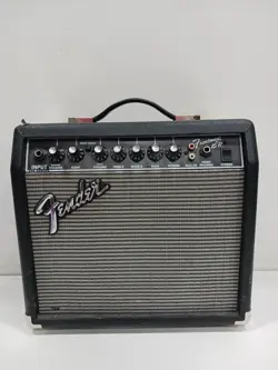 FENDER FRONTMAN 15R GUITAR AMP