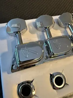 CHROME '70S TUNERS