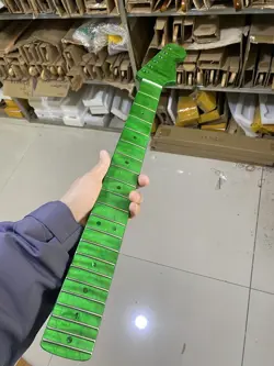21FRETS GREEN FLAME