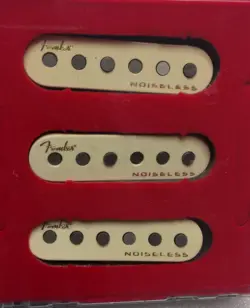 GENUINE FENDER ULTRA NOISELESS HOT STRATOCASTER/STRAT GUITAR PICKUP SET