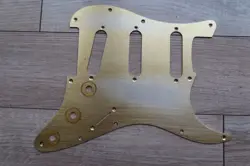 63  71 FENDER STRATOCASTER PICKGUARD GOLD ANODIZED 11 HOLE RELIC USA  60'S 70'S