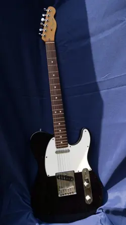GUITAR BLACK 1995