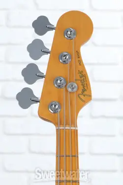 FENDER AMERICAN PROFESSIONAL II JAZZ BASS - OLYMPIC WHITE WITH MAPLE FINGERBOARD