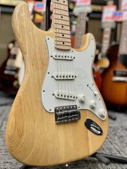 NATURAL MAPLE 2023