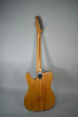 VINTAGE! 1976 FENDER