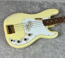 1982 USA FENDER