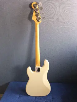 FENDER PRECISION BASS SAFE PACKING!