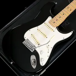 STRATOCASTER BLACKM
