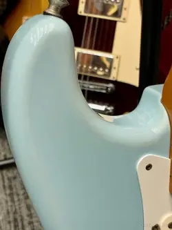 STRATOCASTER -DAPHNE