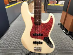FENDER JAZZ BASS USED 1999-2002 MAPLE NECK ROSEWOOD FINGERBOARD W/SOFT CASE