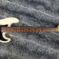 FENDER PB70-70US OLYMPIC