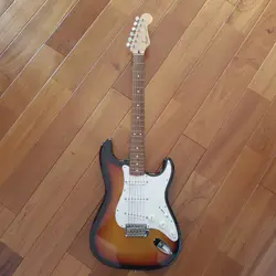 FENDER JAPAN ELECTRIC GUITAR STRATOCASTER NO.MF851