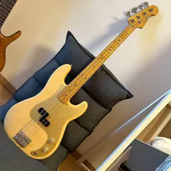 FENDER CLASSIC SERIES 50'S PRECISION BASS 2016 SAFE PACKING!