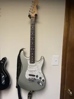 FENDER AMERICAN STRATOCASTER 6-STRING GUITAR WITH HARD CASE