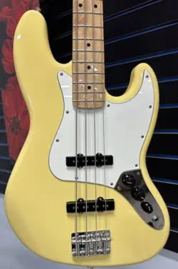 IN BUTTERCREAM FENDER