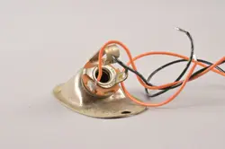 FENDER STRATOCASTER INPUT