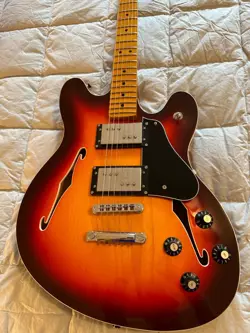 2013 FENDER STARCASTER