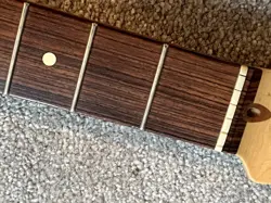 STRATOCASTER AMERICAN GUITAR