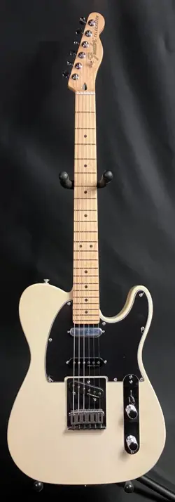 FENDER DELUXE NASHVILLE TELECASTER ELECTRIC GUITAR WHITE BLONDE FINISH