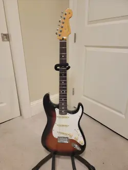 II STRATOCASTER W/ROSEWOOD