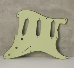 AGED 59 8 HOLE PICKGUARD FOR FENDER STRAT WIDE BEVEL LIGHT RELIC - MINT GREEN