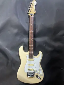 SWH STRATOCASTER SNOW