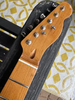 TELECASTER TELE MAPLE