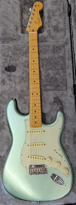 FENDER AMERICAN PROFESSIONAL II STRATOCASTER IN MYSTIC SURF GREEN W/ CASE - USED