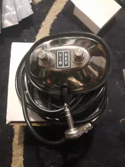 FENDER TWO BUTTON VIBRATO/REVERB FOOTSWITCH 65 TWIN REVERB  65 DELUXE REVERB 