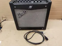 FENDER MUSTANG I V2 ELECTRIC GUITAR AMPLIFIER