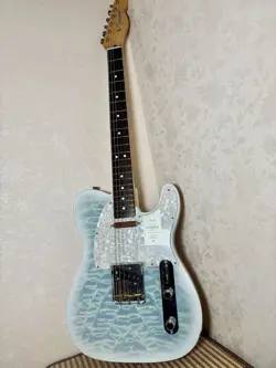 FENDER MIJ HYBRID II TELECASTER LARIMAR