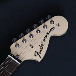 FENDER JAPAN HERITAGE 70S STRATOCASTER   NATURAL