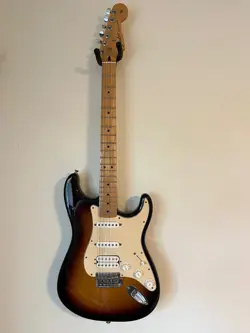 FENDER STANDARD STRATOCASTER HSS MAPLE FRETBOARD 2013 BROWN SUNBURST
