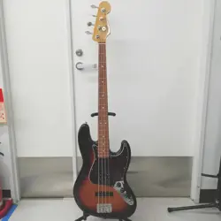 FENDER VINTERA '60S JAZZ BASS PF 3TS ALDER BODY, MAPLE NECK, GIG BAG,