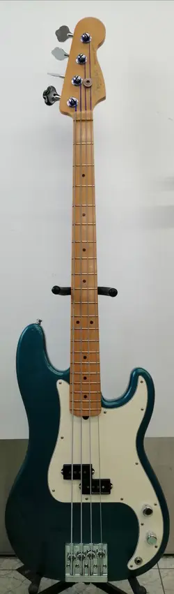 FENDER USA PRECISION BASS WITH SEYMOUR DUNCAN SPB4 & HIPSHOT BRIDGE - USED