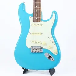 FENDER USA AMERICAN PROFESSIONAL II STRATOCASTER MIAMIBLUE ELECTRIC GUITAR