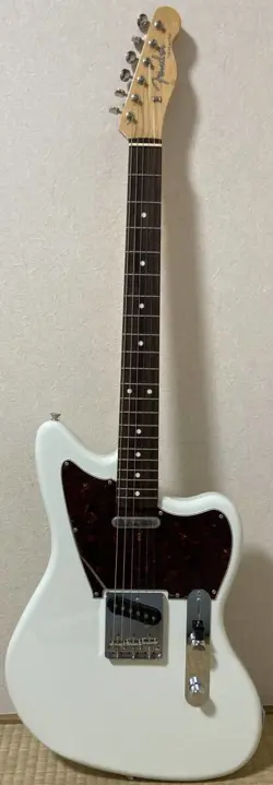 OFFSET TELECASTER WHITE