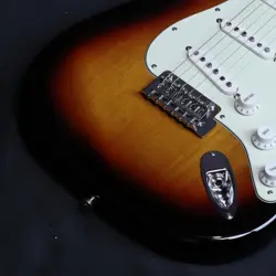 FENDER JAPAN HYBRID II STRATOCASTER