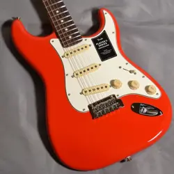 FENDER PLAYER II STRATOCASTER CORAL RED 3.40KG SN:MXS24056277