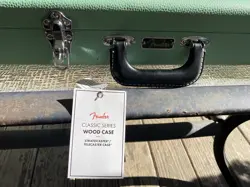 FENDER TELECASTER SURF