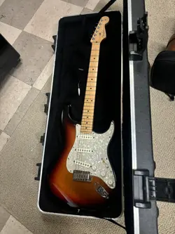 2000 FENDER AMERICAN SERIES STANDARD STRATOCASTER 3 TONE SUNBURST
