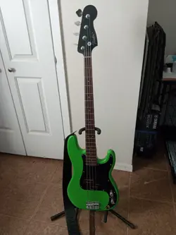 SQUIER FSR PRECISION