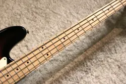 SQUIER BY FENDER AFFINITY SERIES JAZZ BASS -3 COLOR SUNBURST- USED 3.88KG LIGHTW